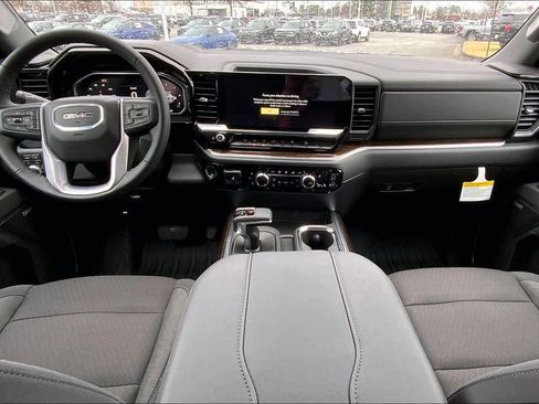 New 2026 GMC Sierra 1500 Elevation image 5