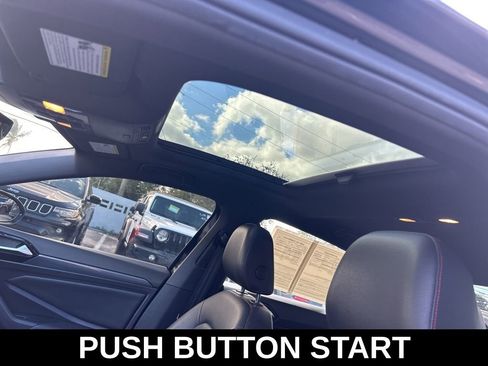 Used 2021 Volkswagen Jetta GLI Autobahn image 11