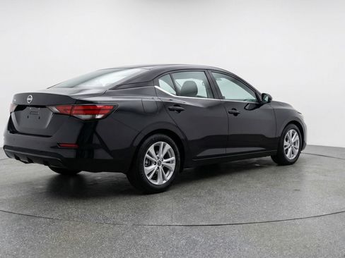 Used 2025 Nissan Sentra S FWD image 9