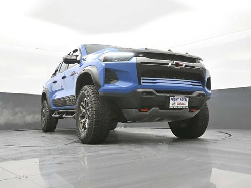 Used 2025 Chevrolet Colorado ZR2 image 38