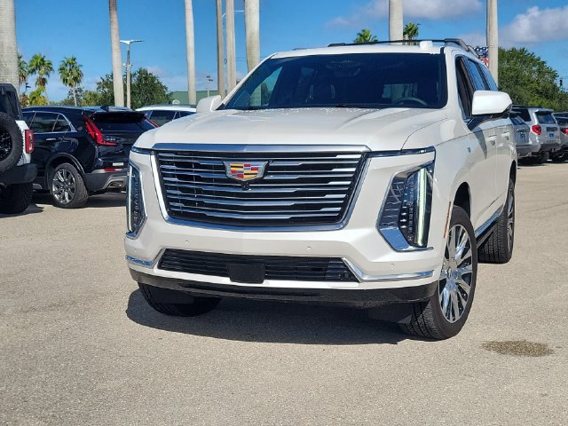 Used 2025 Cadillac Escalade Premium Luxury Platinum w/ LPO, Floor Liner Package AWD/4WD image 3