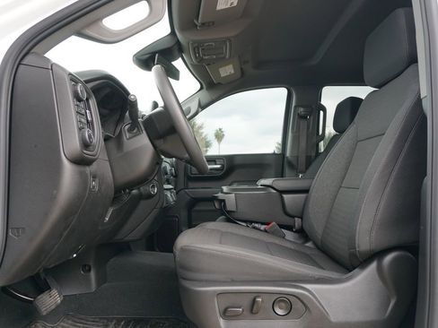 New 2025 Chevrolet Silverado 1500 Custom image 17