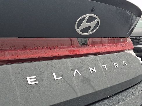 New 2026 Hyundai Elantra SEL Sport Premium FWD image 20