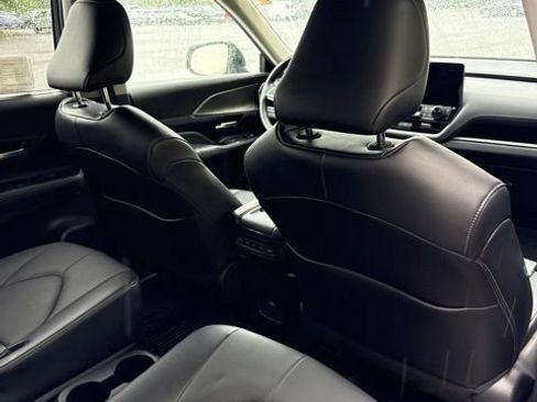 Used 2024 Toyota Grand Highlander AWD image 23