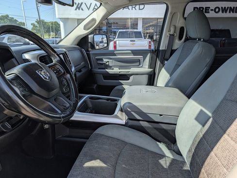 Used 2019 RAM 1500 Lone Star AWD/4WD image 24