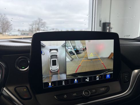 Used 2025 Chevrolet Blazer RS w/ Driver Confidence II Package image 14