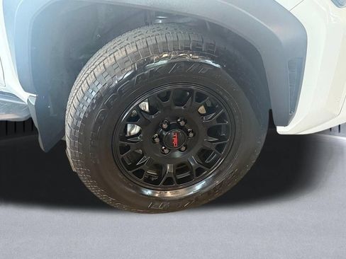 Used 2025 Toyota 4Runner TRD Off-Road AWD/4WD image 20