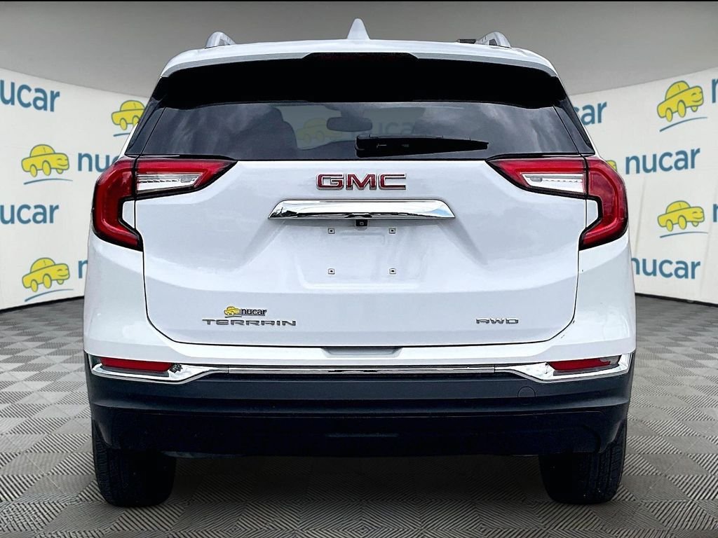 Used 2024 GMC Terrain SLT AWD/4WD image 5