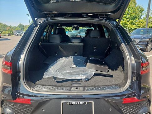 Used 2025 Genesis GV70 3.5T Sport w/ Sport Advanced Package image 37