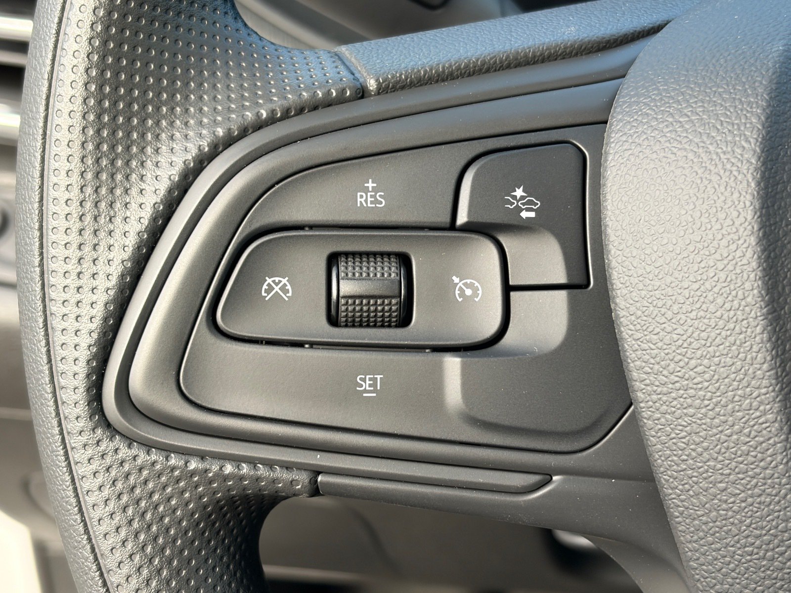 Used 2026 Buick Envista Sport Touring FWD image 21