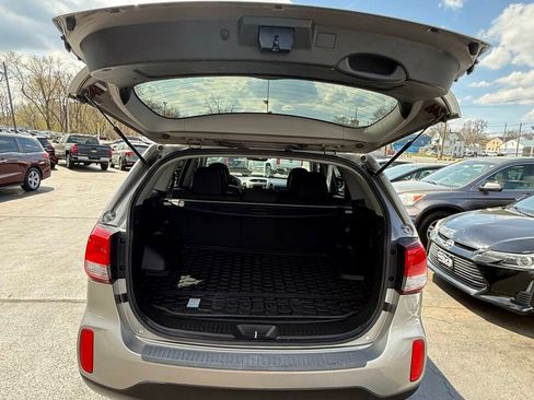 Used 2014 Kia Sorento LX AWD/4WD image 15