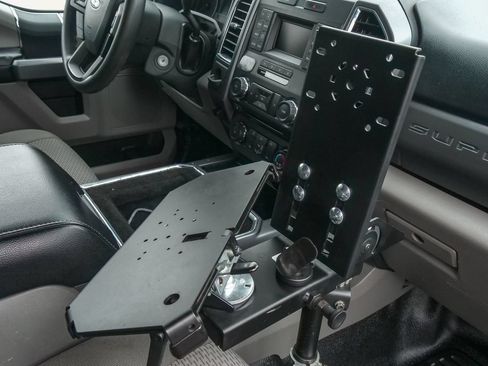 Used 2017 Ford F350 XLT w/ XLT Value Package RWD image 14