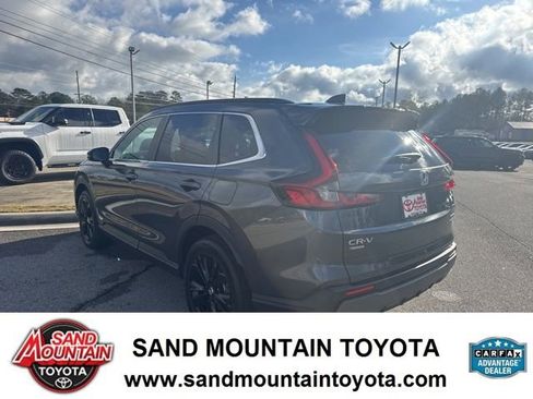 Used 2025 Honda CR-V Sport Touring image 5