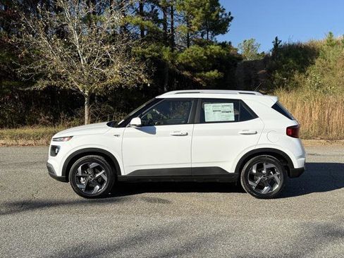 New 2026 Hyundai Venue SEL image 3