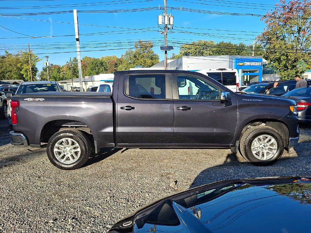 Certified 2024 Chevrolet Silverado 1500 LT AWD/4WD image 9