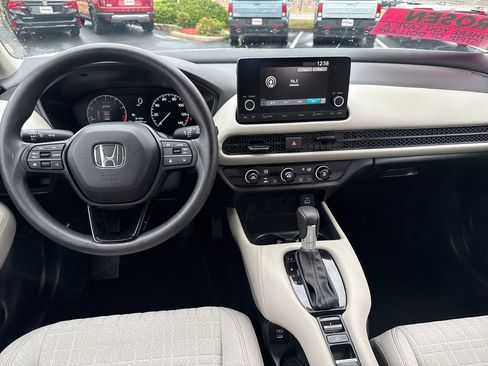 Certified 2025 Honda HR-V LX image 22
