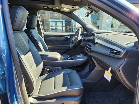 New 2026 Buick Enclave Avenir image 41