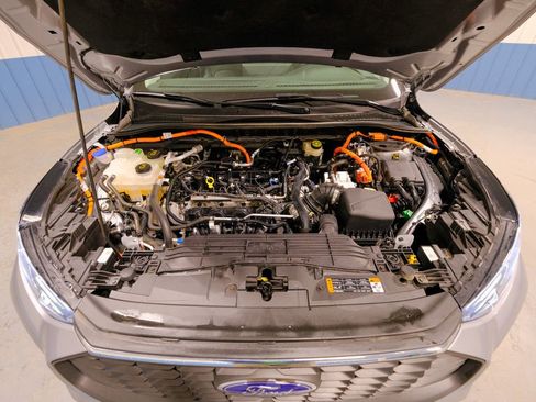 Used 2024 Ford Escape SE image 34