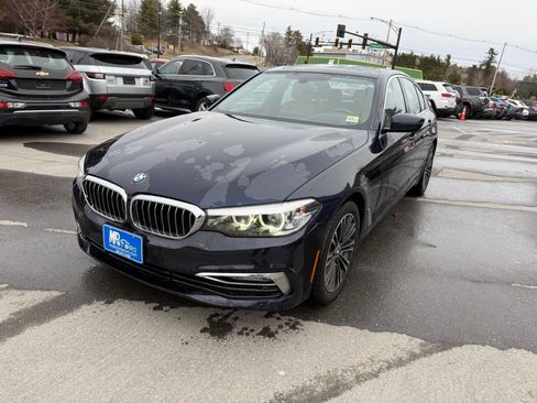 Used 2017 BMW 530i xDrive image 2