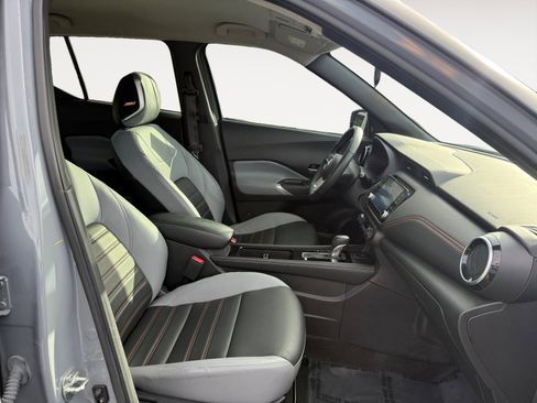 Used 2021 Nissan Kicks SR w/ SR Premium Package image 19