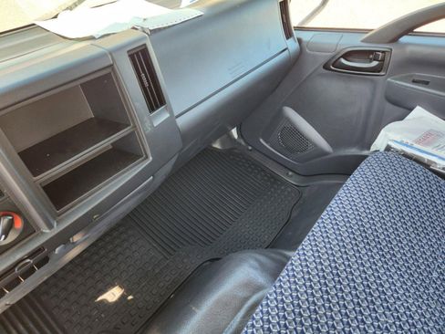 New 2024 Chevrolet Low Cab Forward image 22