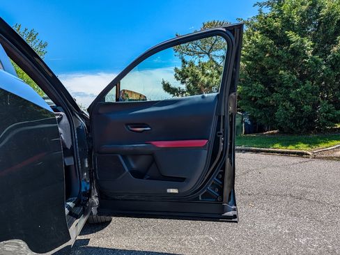 Used 2019 Lexus UX 250h F Sport AWD/4WD image 13