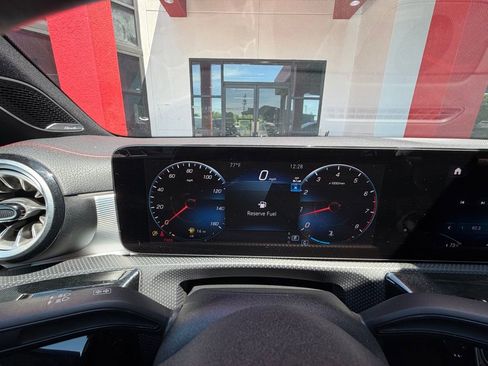 Used 2023 Mercedes-Benz CLA 250 image 16