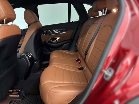 Used 2022 Mercedes-Benz GLC 300 4MATIC image 25