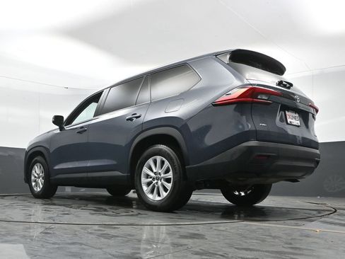 Used 2024 Toyota Grand Highlander XLE image 51