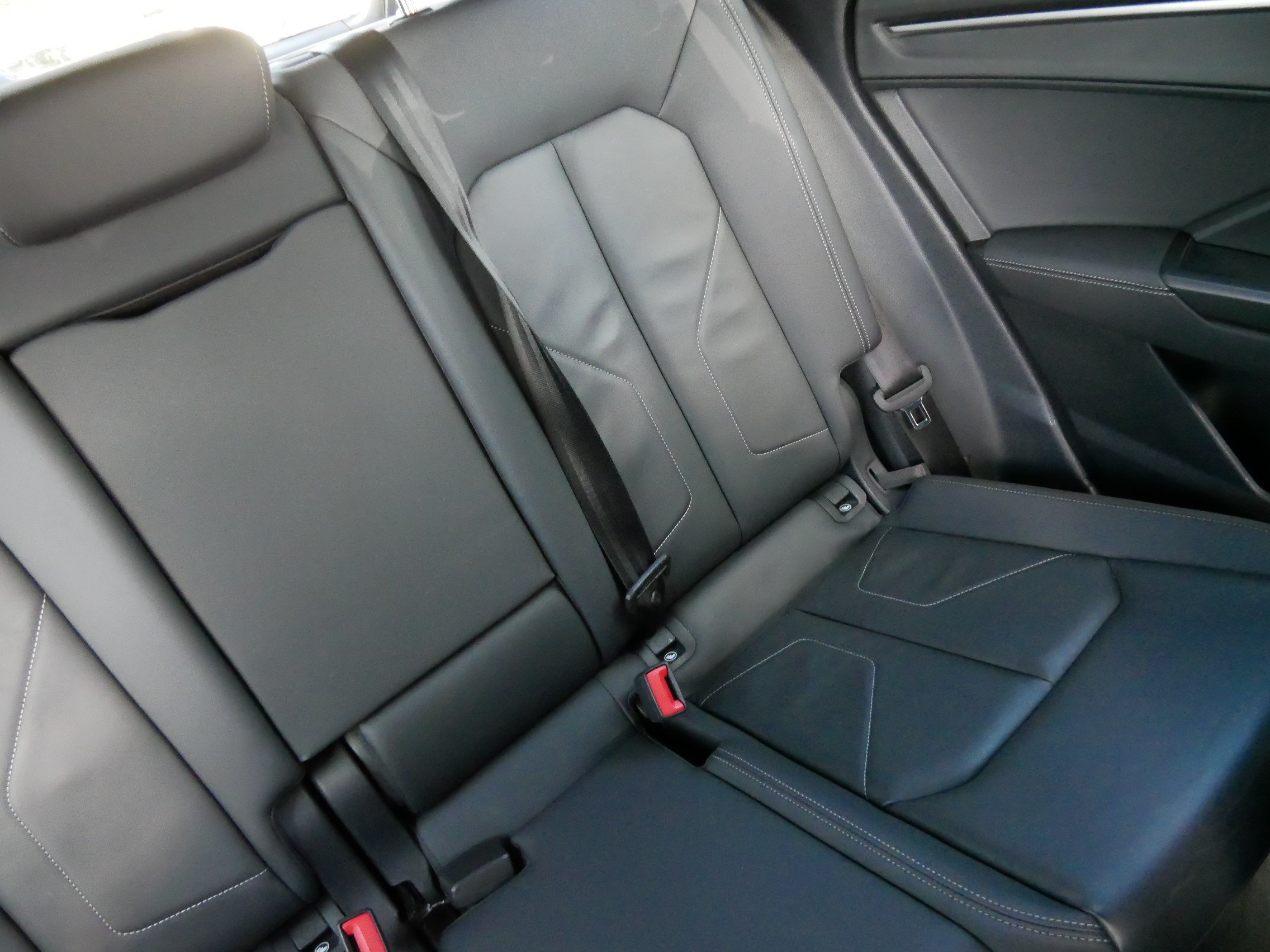 Used 2023 Audi Q3 2.0T Premium w/ Black Optic Sport Package AWD/4WD image 14