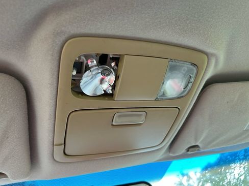 Used 2005 Toyota Camry LE w/ Fleet Convenience Pkg FWD image 23