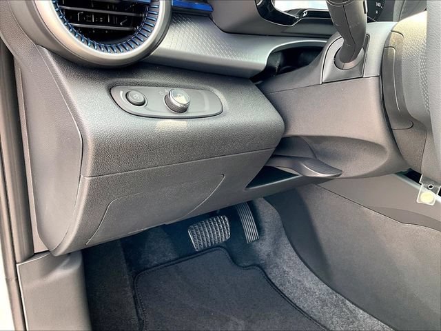 New 2026 Chevrolet Trax LS FWD image 30