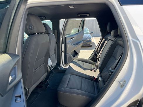 Used 2025 Chevrolet Equinox LT FWD image 25