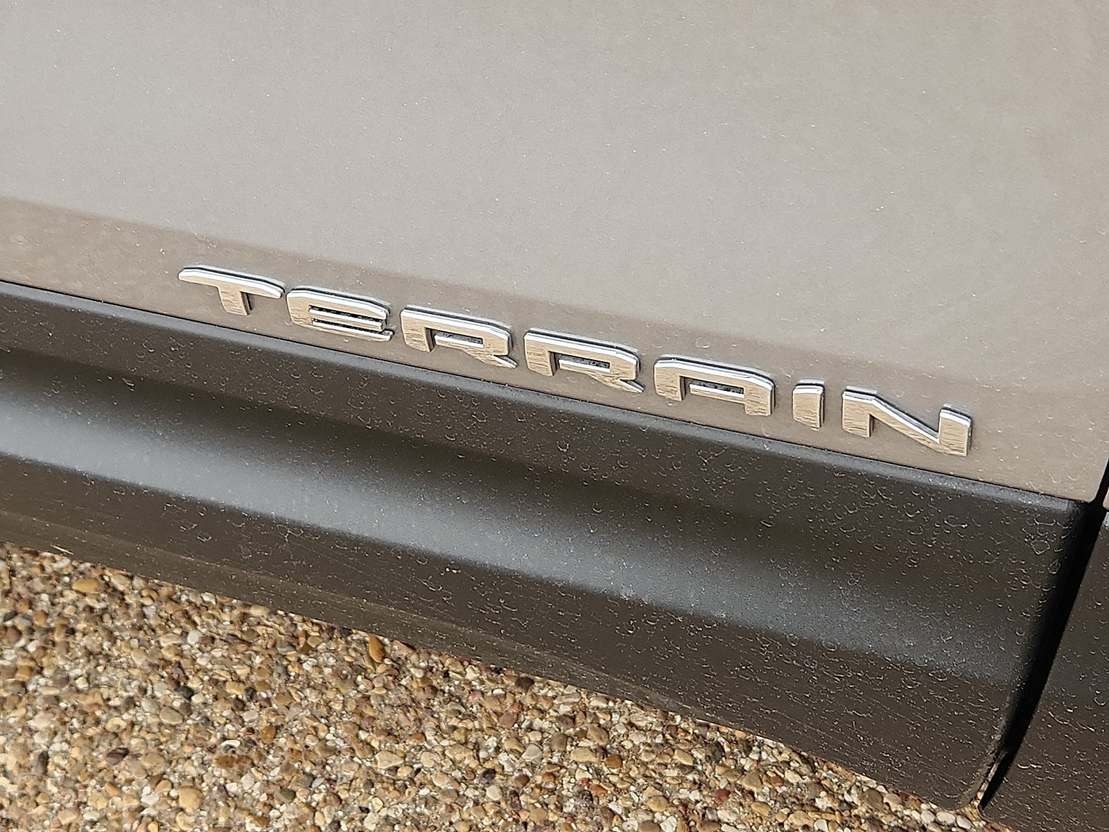 Used 2024 GMC Terrain SLT AWD/4WD image 9
