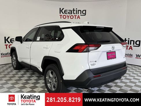 New 2025 Toyota RAV4 LE image 10