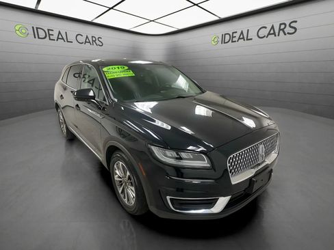 Used 2019 Lincoln Nautilus Select FWD image 3