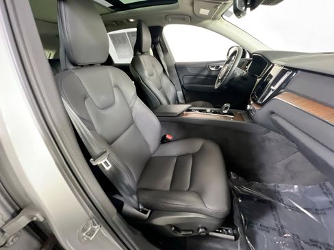 Used 2023 Volvo XC60 B5 Plus w/ Climate Package image 26