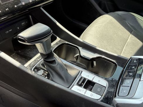 Used 2022 Hyundai Santa Cruz Limited AWD/4WD image 12