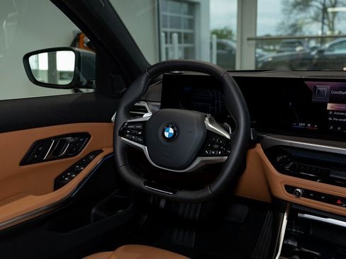 Used 2025 BMW 330i xDrive Sedan w/ Premium Package image 39