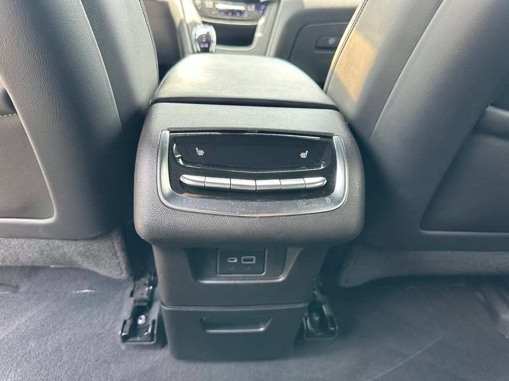 Used 2022 Cadillac XT6 Premium Luxury AWD/4WD image 26