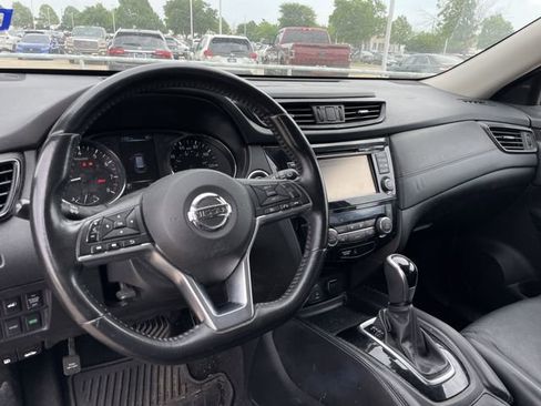 Used 2017 Nissan Rogue SL FWD image 10