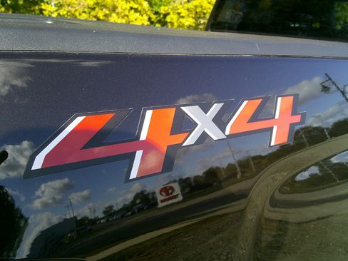 Used 2018 Chevrolet Silverado 1500 LT image 15