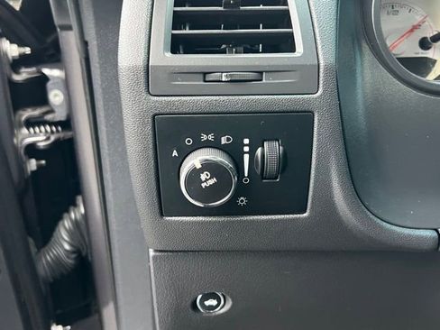 Used 2014 Dodge Challenger R/T image 16