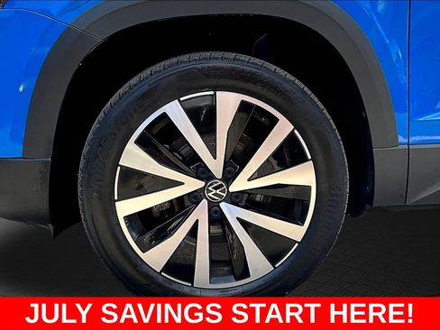 Used 2022 Volkswagen Taos SE AWD/4WD image 41