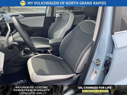 New 2026 Volkswagen Taos SE AWD/4WD image 7