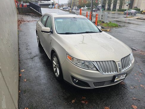 Used 2009 Lincoln MKS Base 4dr Sedan image 8