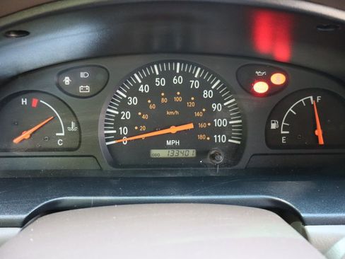 Used 2000 Toyota Tundra 2WD Regular Cab image 21