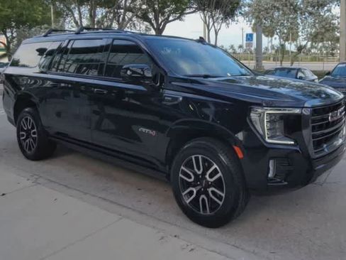 Used 2023 GMC Yukon XL AT4 w/ AT4 Premium Package AWD/4WD image 2