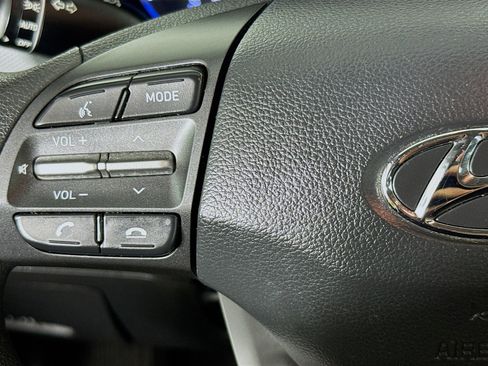 Used 2020 Hyundai Kona SE image 13