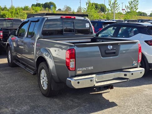 Used 2017 Nissan Frontier SV w/ SV Value Truck Package image 8